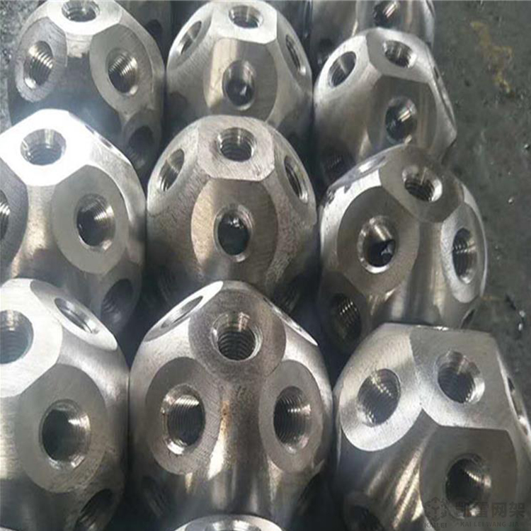 鸡西螺栓球网架加工安装方法